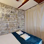 Bluestay 182 - Charmant Appartement A Paris
